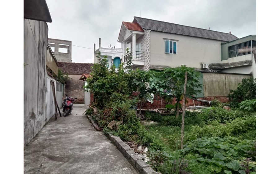Cc gửi bán 125m2, giá chỉ 2x tr/m2, tk4, Phú Hữu, Phú Nghĩa, Chương Mỹ, HN, ô tô, mặt ngõ, phân 2 lô.