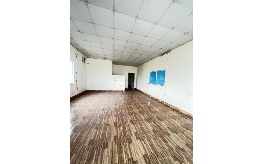 Cho Thuê Xưởng Bến Cát Bình Dương – Khu Vực Sản Xuất Đa Ngành Nghề.Diện tích: 2400m² .Giá thuê: 55,000 VND/m²