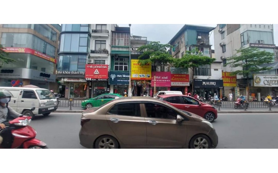 Siêu Phẩm, Mặt Phố Khương Đình, Hàng Xóm Royal City. 260m x 2T x Mt 8m