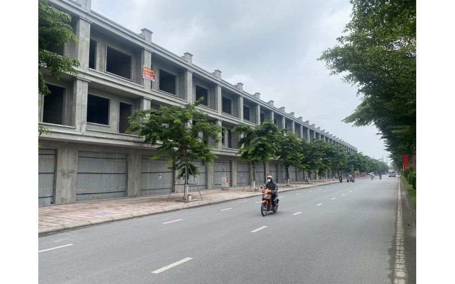 chính chủ bán shophouse làn 1 mặt đường nguyễn văn cừ phù khê -từ sơn