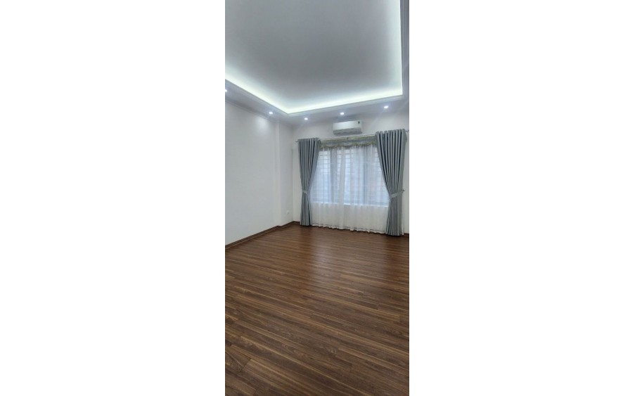 BÁN NHÀ PHÂN LÔ VIP TRẦN QUỐC HOÀN, CẦU GIẤY, KINH DOANH, VĂN PHÒNG, 2 Ô TÔ 7 CHỖ TRÁNH, 56M2, 20.6 TỶ