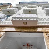 Bán nhà Lệ Mật, Việt Hưng, thiết kế đẹp xây mới, ngõ nông gần oto, ở thoáng 38m 5t, 3 tỷ 9