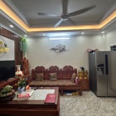 Bán Nhà Phố NGọc Lâm , Ngõ Thông Nguyễn Văn Cừ ,DT 40m2, 4 Tầng , Giá 4.95 tỷ