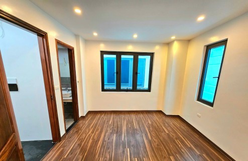 BÁN NHÀ XUÂN LA,TÂY HỒ DT 33M2 x 5T -NHÀ MỚI - 100M RA PHỐ - NGÕ THÔNG,THOÁNG - GẦN Ô TÔ