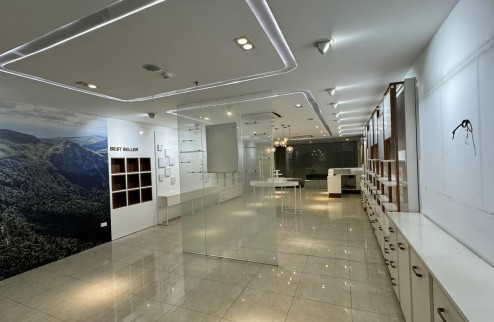 Bán tòa văn phòng Phố Huế, 131m2, 9 nổi 1 hầm thang máy thông sàn, mặt tiền 6.5m, giá nhỉnh 140 tỷ