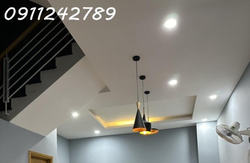 [PHÚ HỮU, QUẬN 9] BÁN NHÀ 4 TẦNG 4PN, 5WC ĐƯỜNG NHỰA 10M, XE 7 CHỖ VÀO NHÀ, SỔ HOÀN CÔNG CHUẨN, CẠNH GLOBAL CITY, SÁT KCNC SAMSUNG, GIÁ CỰC TỐT CHO