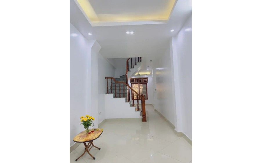 Bán Nhà Trung Phụng,  Đống Đa, Diện Tích 42m2, 4 Tầng Chắc Chắn, Gần Phố, Gía Nhỉnh 5 Tỷ.