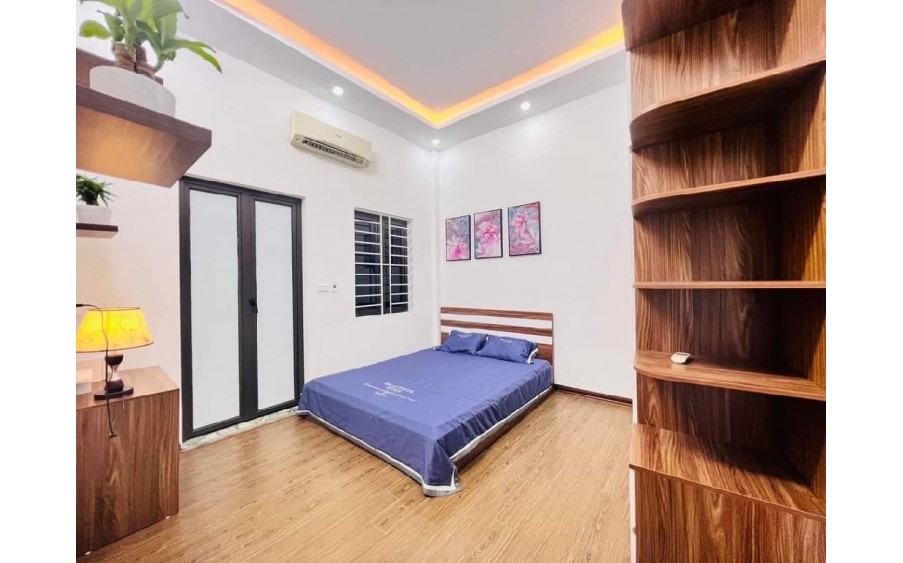 Bán nhà Nguyễn Lương Bằng, 35m2, full nội thất, ngõ thông kinh doanh ác liệt, gần hồ, khu dân trí cao, an ninh đảm bảo,xách vali về ở