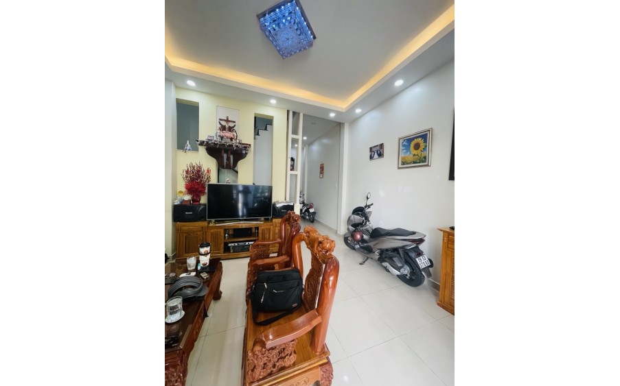 72M2 (4.5*17) NHÀ 2 TẦNG MỚI KENG - HOÀN CÔNG ĐẦY ĐỦ - NGAY KHU PHÂN LÔ - XE HƠI ĐỔ CỬA, GIÁ 5 TY 150 TL.