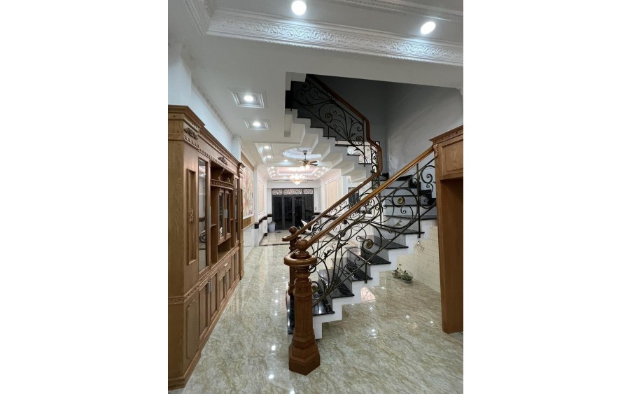 Bán Nhà Đường Nguyễn Văn Quá 110m2 - 4 Tầng, Đông Hưng Thuận. Q12. Dòng Tiền Ổn Định 30tr/Tháng