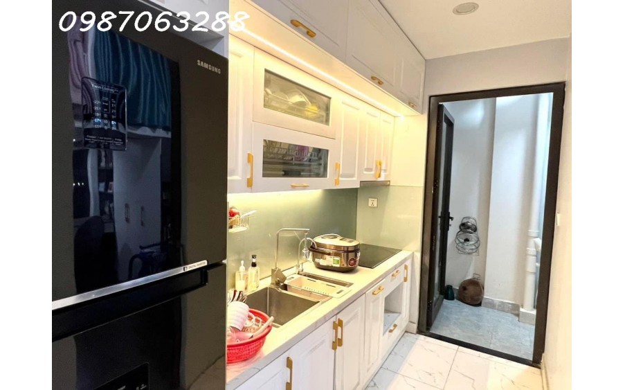 Bán chung cư Hoàng Cầu- Đống Đa 75m 2 ngủ 2 wc- có Sổ
