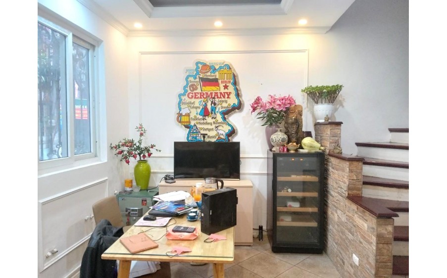 VƯƠNG THỪA VŨ, ĐẲNG CẤP BÁN NHÀ PHÂN LÔ, OTO , KINH DOANH, 65M, AN SINH TỐT, KHU QUÂN ĐỘI, TIỆN ÍCH XUNG QUANH VĂN PHÒNG, NHÀ HÀNG CAPHE, MT 6,2M,