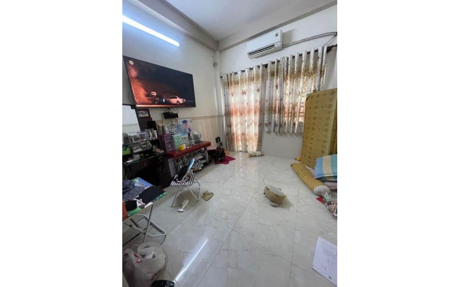 BÁN NHÀ ở ngay Huỳnh Tịnh Của 43m2. NHỈNH 5 tỏi,Quận 3.