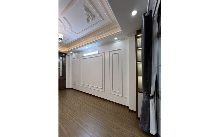Bán Nhà Mới 6 Tầng Vương Thừa Vũ, Thanh Xuân 52m2, 6  Tầng, 11.9 tỷ