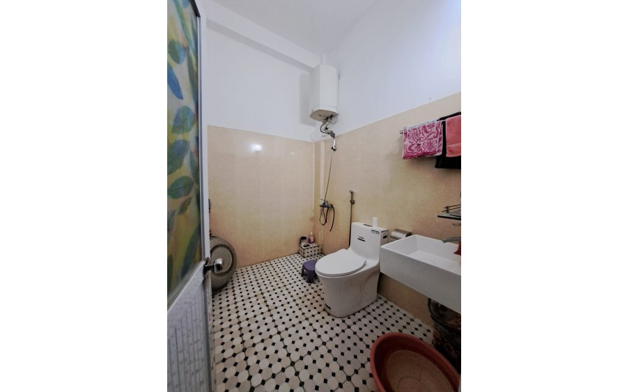 CÁCH Ô TÔ TRÁNH 100M - BA GÁC VÀO CỬA - ĐẦU TƯ NGON - BAY NHANH