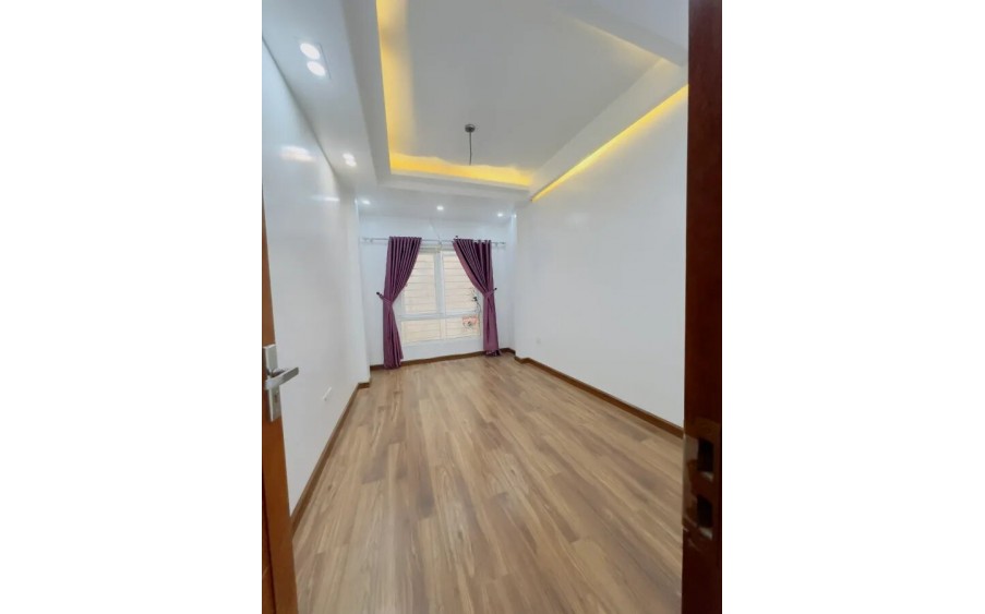 Bán Nhà Trung Phụng,  Đống Đa, Diện Tích 42m2, 4 Tầng Chắc Chắn, Gần Phố, Gía Nhỉnh 5 Tỷ.