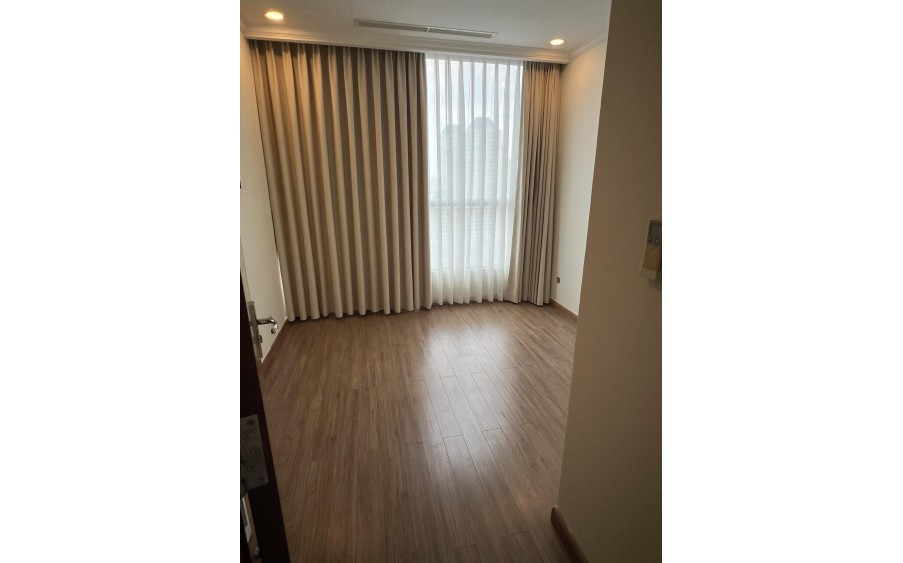 Rẻ nhất tòa C3; 2PN  - Vinhomes Central Park ** nhà thật - giá thật **