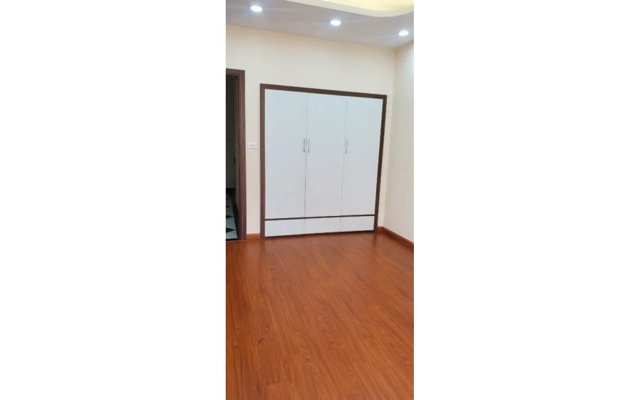 Thạch bàn nhà mơi, full nội thất, ngõ ô tô, 30m2,5 tầng, 4.75 tỷ.