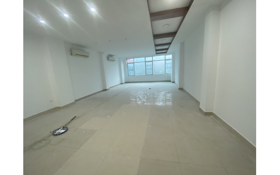 Cho Thuê Văn Phòng Lê Văn Lương 80m2 - 15tr/tháng, thông sàn view thoáng