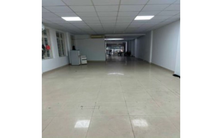 Cho thuê MBKD S180m2 mặt phố Vương Thừa Vũ phù hợp: Văn phòng, showroom, tập gym, spa