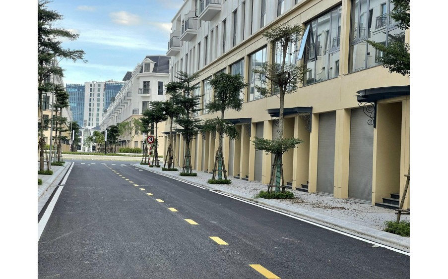 THANH TOÁN 1.7 TỶ, NHẬN NHÀ 5 TẦNG. SẴN SÀNG RA SỔ.  CĐT: 0966343969