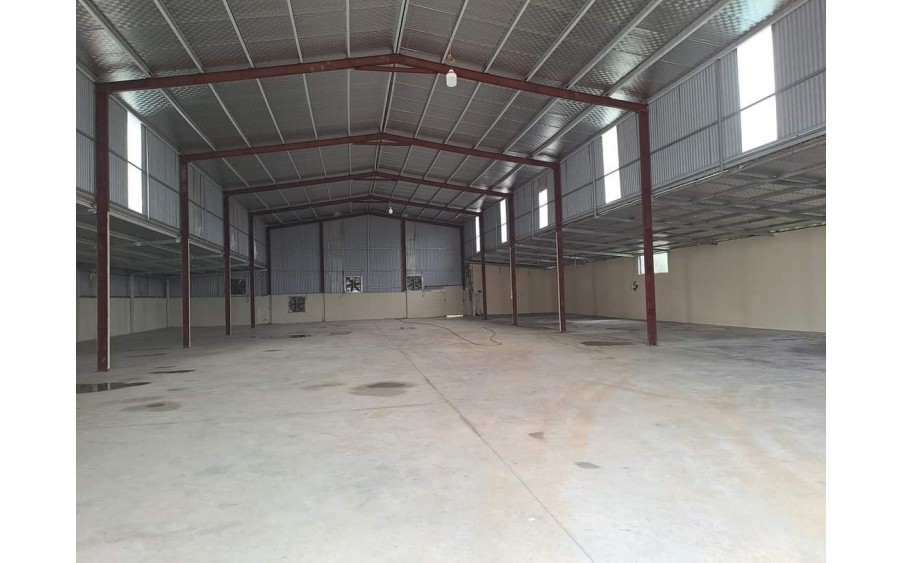 Cho thuê kho xưởng tại Đông Xuân, Quốc Oai , Hà Nội. Diện tích 1000m2 kho xưởng và 500m2 sân giá 30 triệu