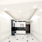 Bán nhà mặt phố Đại La, 66m2, 8 tầng thang máy, mặt tiền 4.2m, 34.8 tỷ, mới, dòng tiền 100tr/tháng