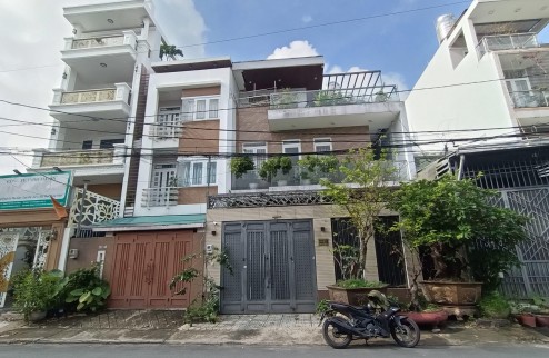 BÁN căn nhà HÀ HUY GIÁP. THẠNH LỘC. Q.12. 99M2 - 3 TẦNG GIÁ NHỈNH 5 TỶ