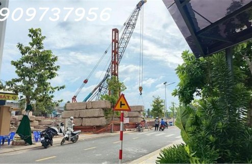 Nhà phố xây sẵn (270m2 sàn) đường Trần Văn Giàu, Bình Chánh. Giá 6,9 tỷ Vietcombank hỗ trợ cho vay