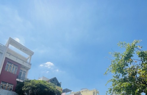 Bán nhà Mặt tiền Hòa Bình, Hiệp Tân, Tân Phú, dt 4m x 17m, nở hậu 4.2m, 2 tầng, giá 13 tỷ