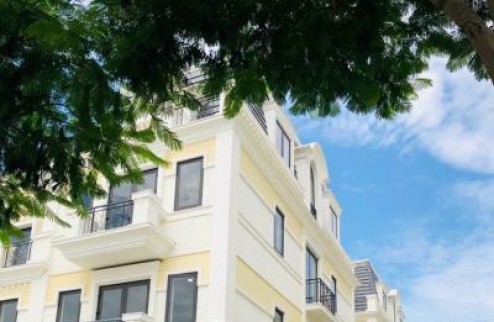 Gia đình cần bán gấp căn liền kề 4 tầng  80m2 - 3 tầng - tại khu An Lạc, Hà Nội