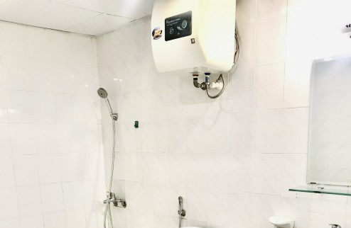 Bán gấp căn hộ 4n3vs 141m2 tòa CT4 Sudico Mỹ Đình NTCB giá cực rẻ chỉ 5,980 tỉ, nhà có ban công vòm