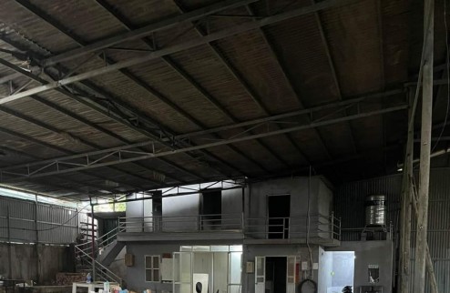 Cho thuê kho xưởng tại Thượng Cát, Bắc Từ Liêm, Hà Nội. Diện tích 700m kho xưởng cao 7m, đường xe 15 tấn giá 35k/m
