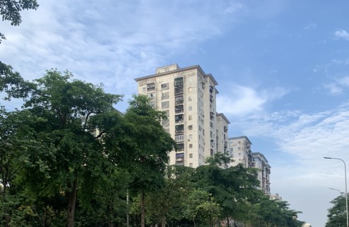 Nhà đẹp dân xây  giá êm phố Minh Khai, Hai Bà trưng. 72 m2 chỉ 8.7 tỷ.