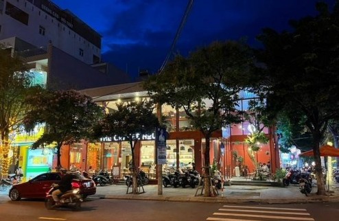 Cho thuê mặt bằng đẹp nhà 2 tầng góc Nguyễn Chí Thanh Và Hải Phòng phù hợp nhà hàng, cafe, thức ăn nhanh. siêu thị....