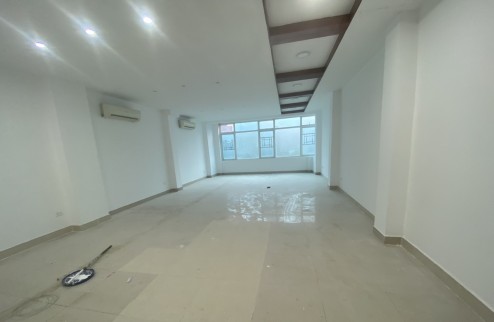 Cho Thuê Văn Phòng Lê Văn Lương 80m2 - 15tr/tháng, thông sàn view thoáng