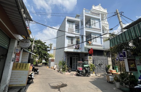 Bán nhà gần đường Lê Văn Khương quận 12 , 6,7 tỷ, 110m2, 3 tầng, hẻm xe hơi, thương lượng