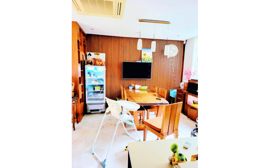 Biệt Thự Siêu Vip Quận Hoàng Mai, Lô Góc phố Nguyễn Đức Cảnh 140m x 4T x Mt 22m. Giá 28 Tỷ.