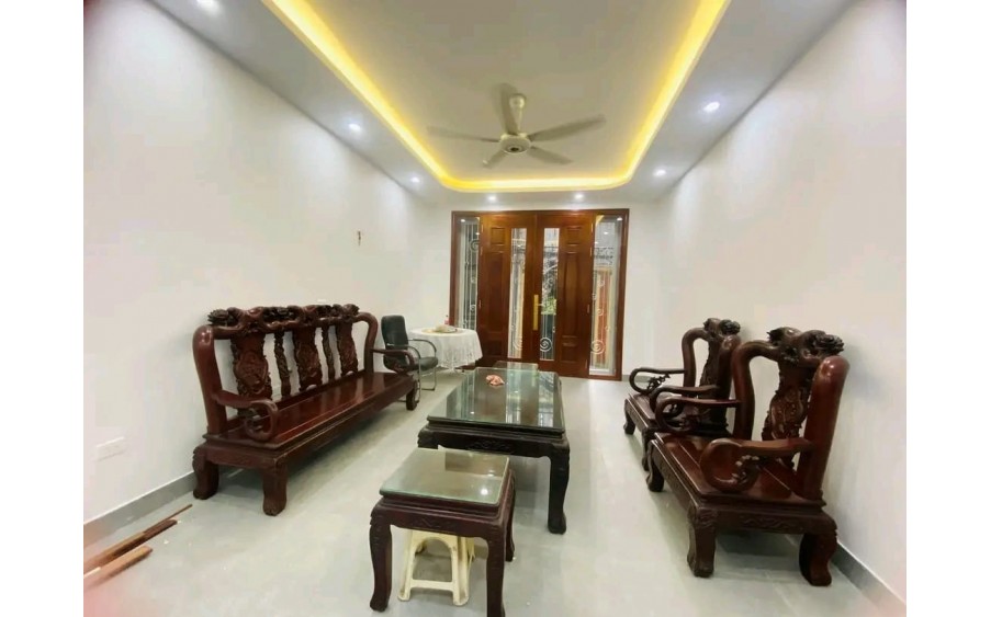 Bán nhà mặt phố Thanh Nhàn, 110m2, 8 tầng thang máy, 41.8 tỷ, vỉa hè rộng, ô tô tránh, Kinh Doanh đỉnh