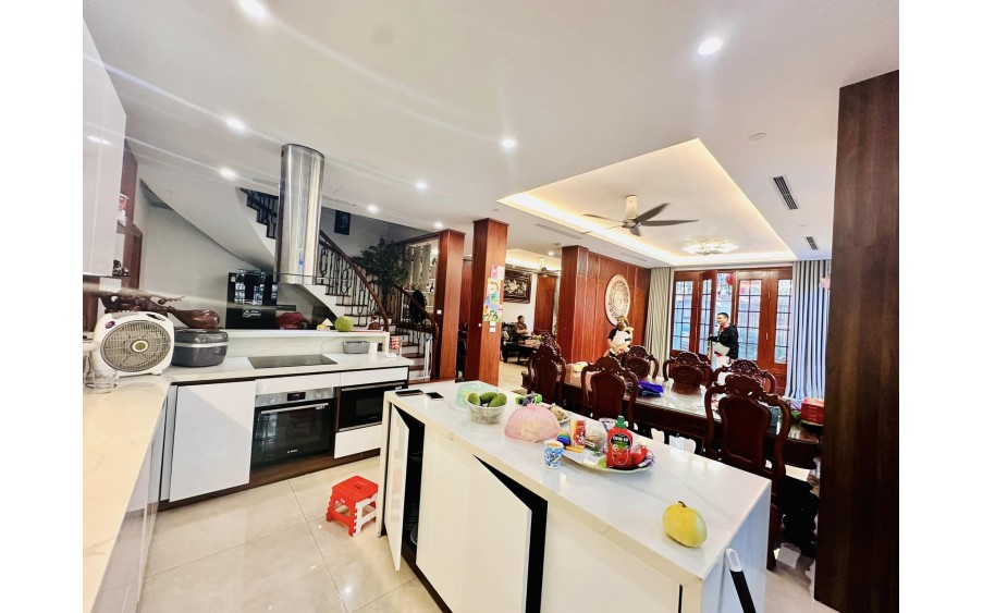 Siêu Phẩm Biệt Thự Lô Góc, Dự Án Granduer Palace 138B Giảng Võ 145m x 5T x Mt 8m. Giá 69 tỷ.