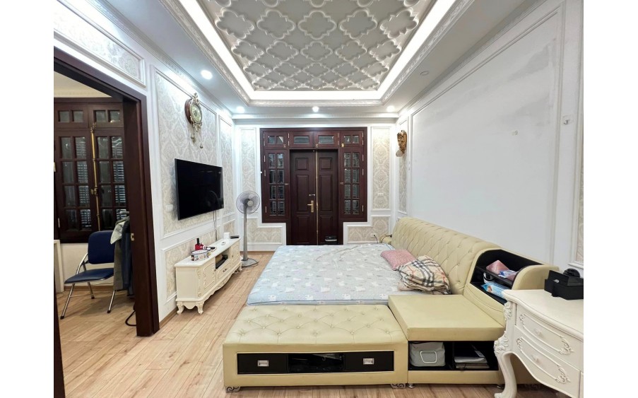 Bán Nhà Phố Lê Thanh Nghị, Trần Đại Nghĩa, Ô Tô Vào Nhà - Giá 16 Tỷ, Dt 68m, 5 Tầng Đẹp.