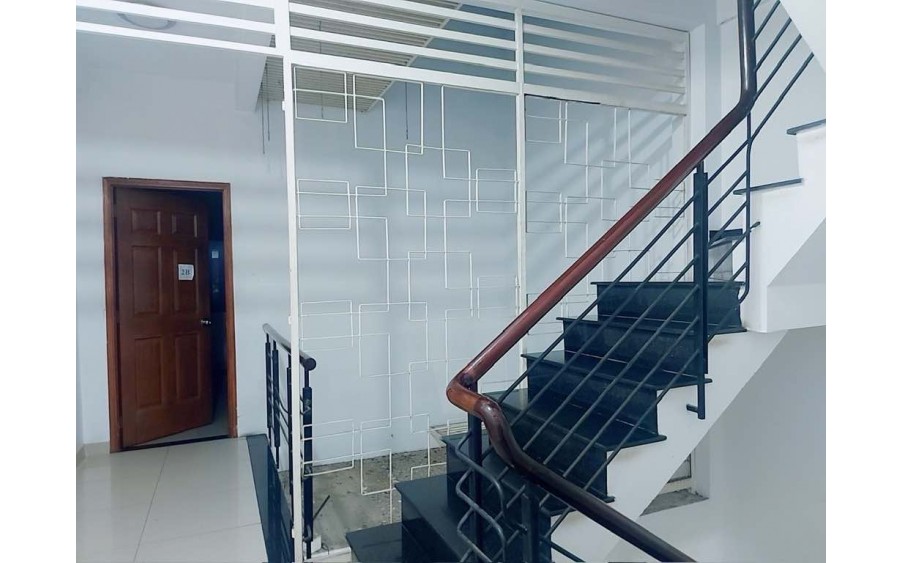 trung tâm Hiếm Hẻm xe con cách MT Vườn Lài có 10m, Q, Tân Phú. DT 76m²x4T. MT 6m. Chỉ 10.7 tỷ.