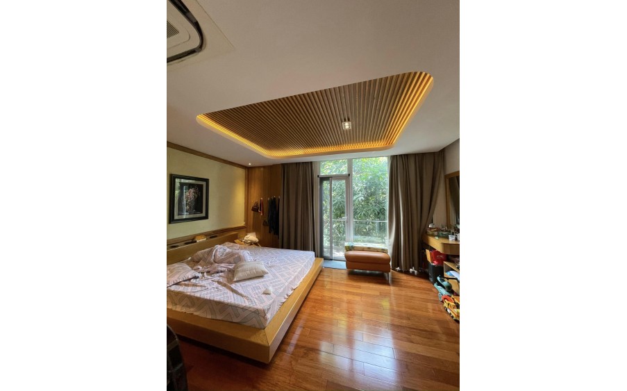BÁn Gấp! Biệt Thự  KĐT Bán đảo Linh Đàm, Quận Hoàng Mai, 251m x 4T x Mt 13n. Giá hoen 60 tỷ.
