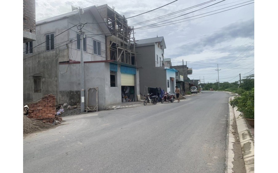 Cc gửi bán 57.6m2, mt 6m, đất đấu giá Thượng Vực Chương Mỹ, Hà Nội, đường 10m, ô tô tránh, kinh doanh