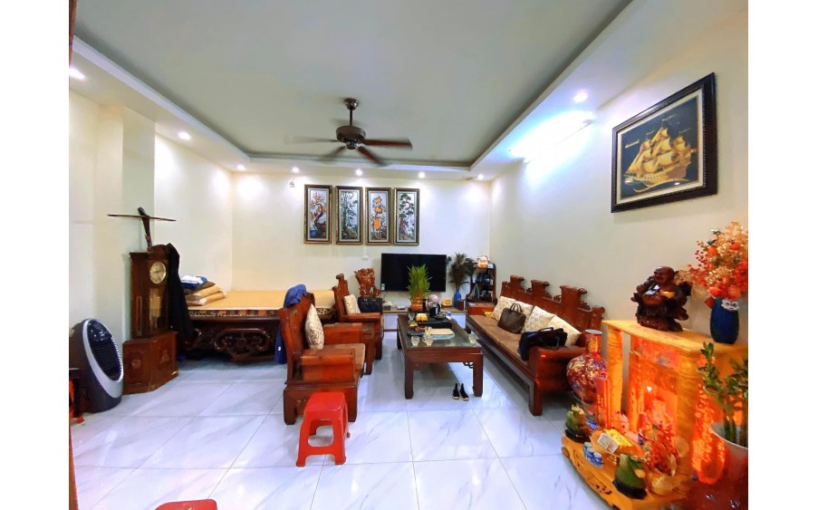 Siêu Phẩm Hoàn Kiếm, Mặt phố Hàng Bạc 140m x 5T. Giá 83 tỷ.
