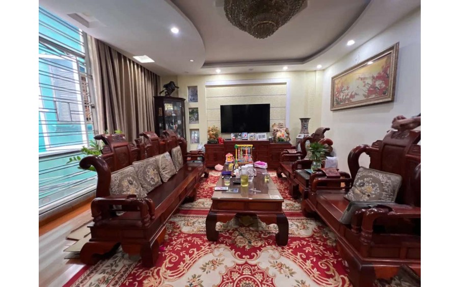 QUAN NHÂN 30M/4 TẦNG 5,3 TỶ.  NHÀ MỚI FULL NỘI THẤT ĐẸP NGÕ THÔNG HÀNG HIẾM Ở NGAY