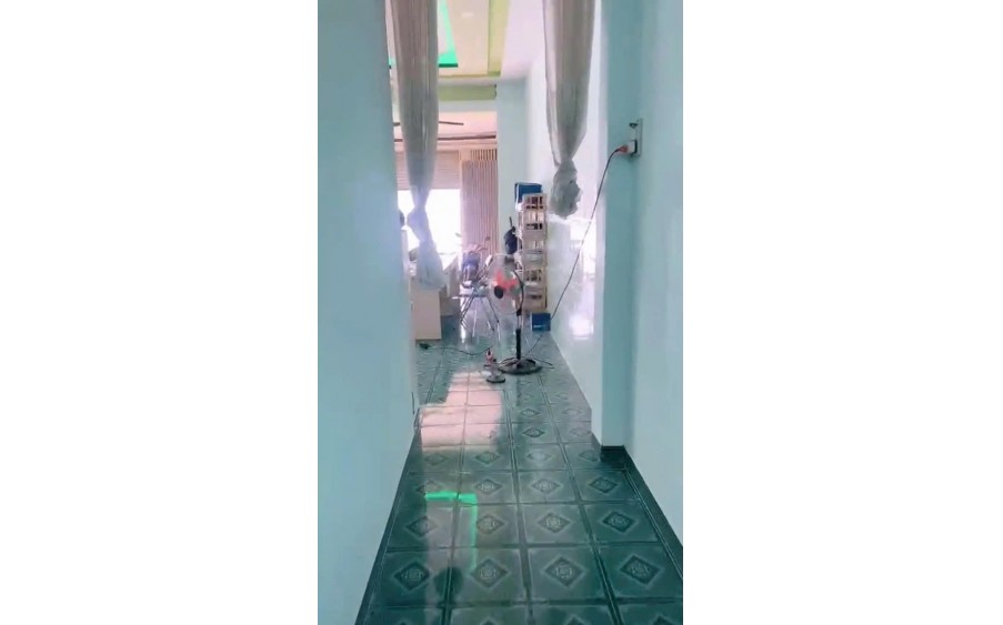 BÁN NHÀ MẶT TIỀN KINH DOANH NGAY KHU DU LỊCH SUỐI KHOÁNG NÓNG THÁP BÀ