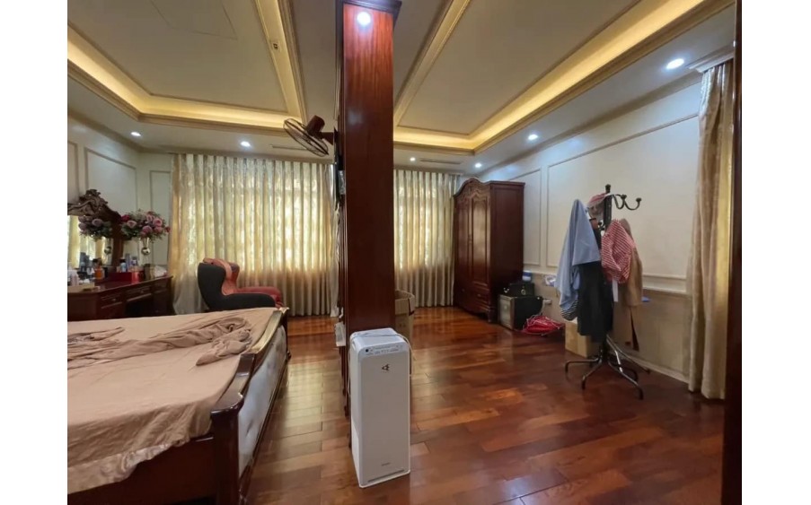 Liền Kề Siêu Đẹp, Hàng Xóm Royal City, Phố Nguyễn Trãi 88m x 5T x Mt 6m. Giá 39 tỷ