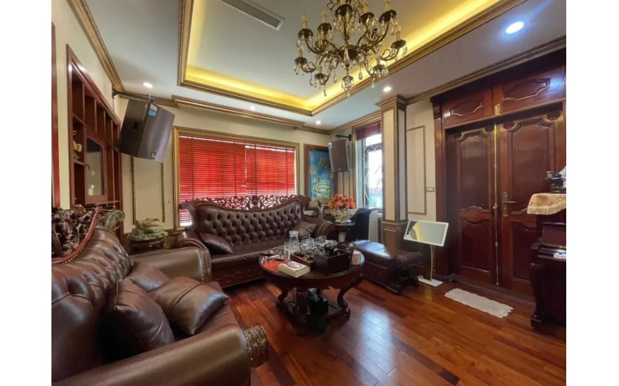 Liền Kề Siêu Đẹp, Hàng Xóm Royal City, Phố Nguyễn Trãi 88m x 5T x Mt 6m. Giá 39 tỷ