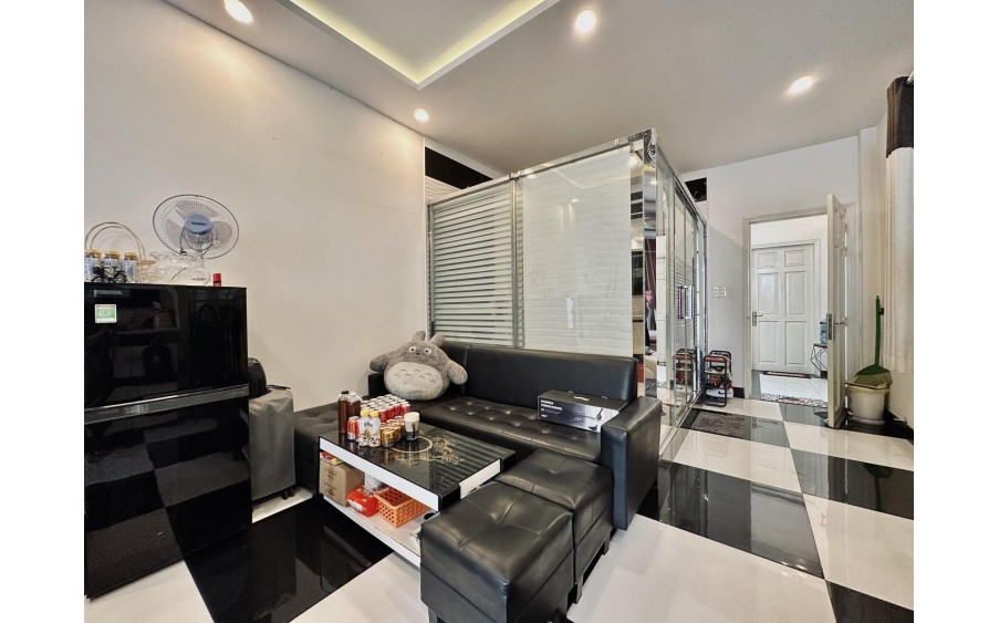 Nhà HXH 10M Phổ Quang sát CV Hoàng Văn Thụ 125M2 4 Tầng chỉ 26 Tỷ Tân Bình